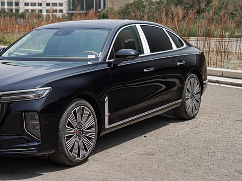 2025�� 2.0T ����������������� 5��