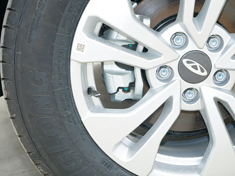 2025�� 1.5L �ֶ�׿Խ��