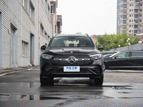 2025�� GLC 300 L 4MATIC ������ 5��