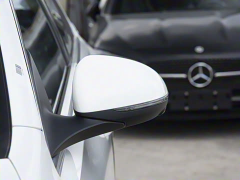 2025�� �Ŀ� C 260 L 4MATIC �˶���