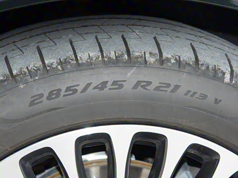 2025�� ���� Ultra�� 100kWh 6����