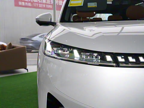 2025�� 210Ultra���Ȱ� 5��