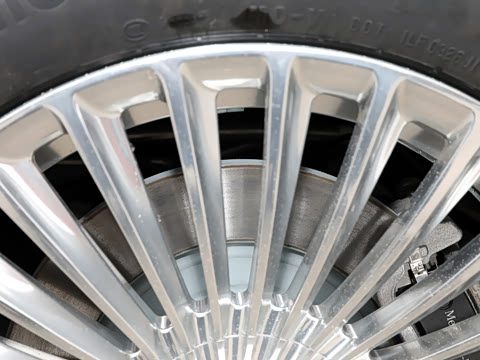 2025�� 2.0T ��άʿ����̩