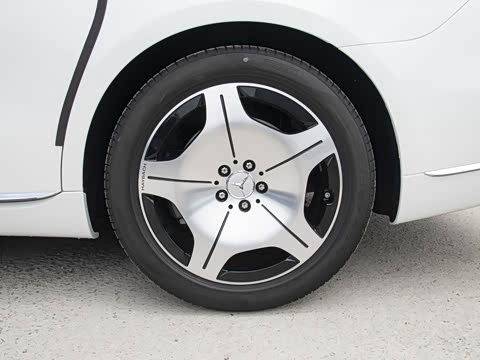 2025�� �Ŀ� S 480 4MATIC