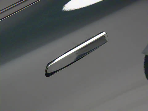 2025�� 700 Ultra�������������״��