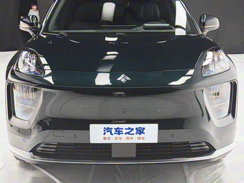 2025�� 700 Ultra�������������״��