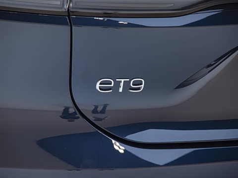 2025�� 102kWh �׷�������