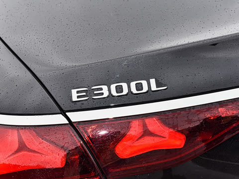 2025�� �Ŀ� E 300 L ʱ����