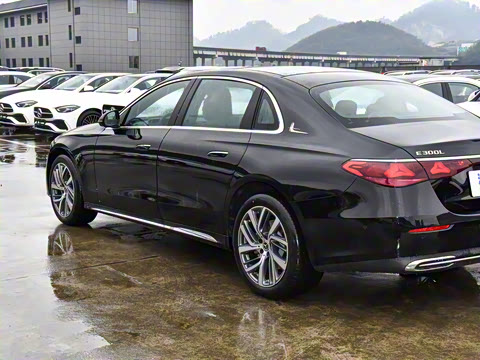 2025�� �Ŀ� E 300 L ʱ����