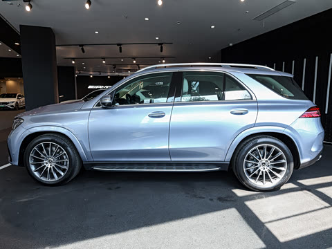 2025�� GLE 450 4MATIC ������
