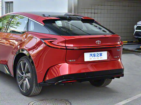 2025�� 550 PRO���а�