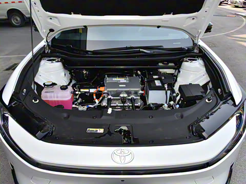 2025�� 550 PRO���а�