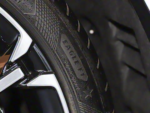 2025�� Black Badge