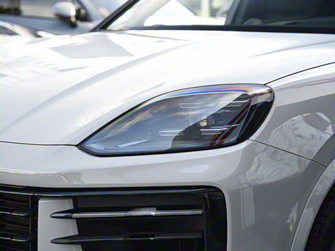 2025�� Cayenne Coup�� 3.0T