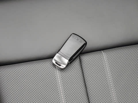 2025�� 45 TFSI ����������