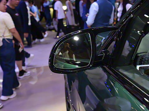 2024�� xDrive M60i