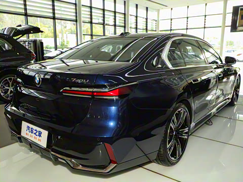 2023�� 740Li ������ M�˶���װ