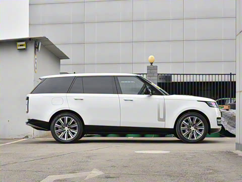 2025�� 3.0 L6 400PS �����ӳ���