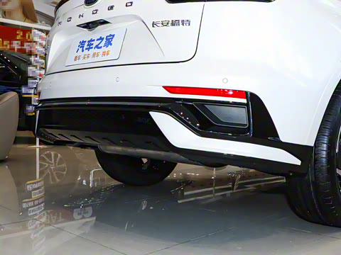 2025 2.0T EcoBoost E 춯 ˶ ST-Line