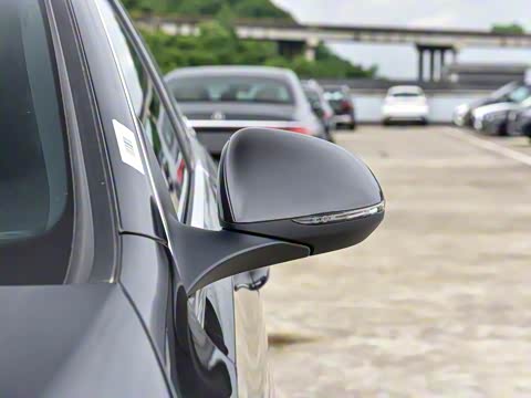 2024�� �Ŀ��� C 260 L �˶���