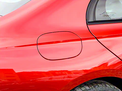 2024�� E 300 ʱ�����˶���