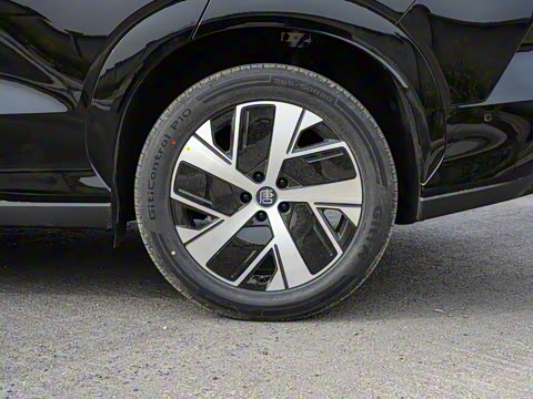 2025�� DM 215KM�����״��콢��