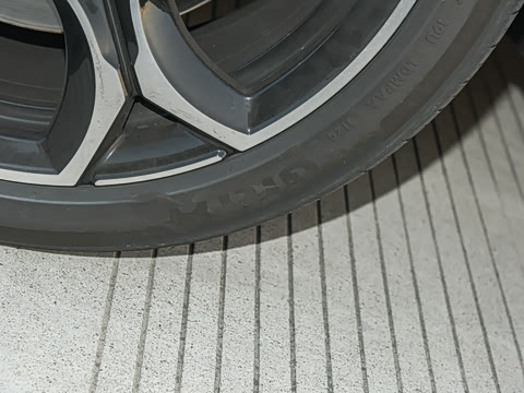 2025�� 380TSI DSG GTI