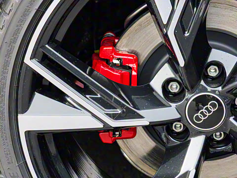 2025�� 55 TFSI quattro ������