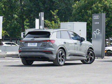 2024�� 50 e-tron quattro ������ҹ��