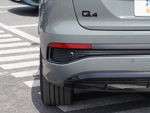 2024�� 50 e-tron quattro ������ҹ��