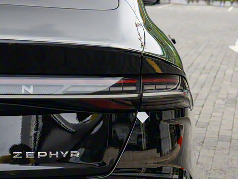 2025�� 2.0T ��ʿ�ر��