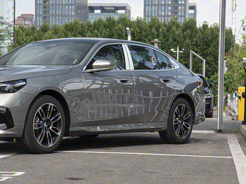 2024�� 530Li ������ M�˶���װ