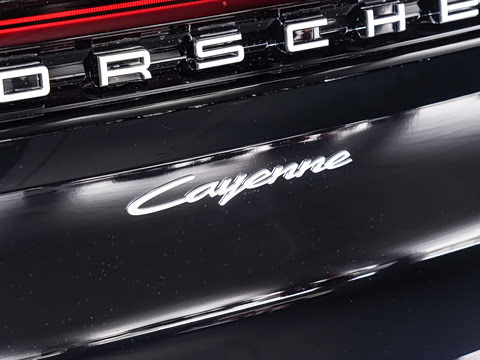 2025�� Cayenne 3.0T