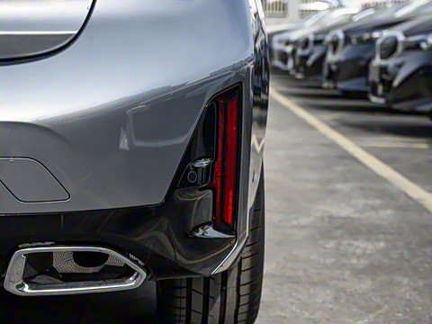 2025�� 325i M�˶���װ