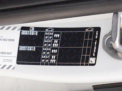 2025�� 330Li M�˶���ҹ��װ