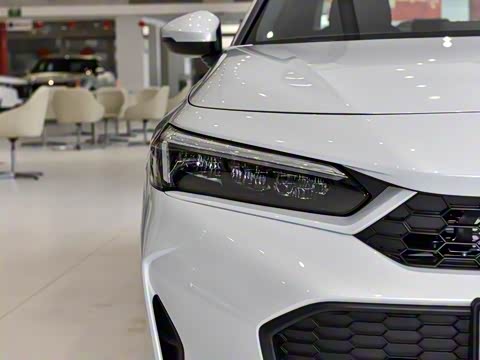 2025�� 2.0L e:HEV �춯Plus