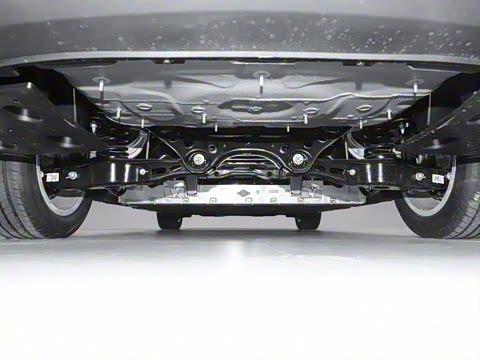 2025�� 610km PLUS