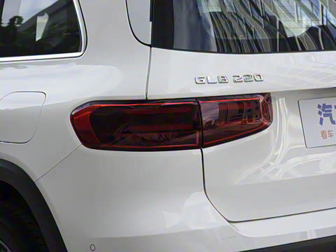 2025�� GLB 220 ʱ����