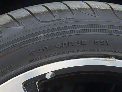 2024�� 1.5T 115km ���˻�Ӱ ���ڰ�