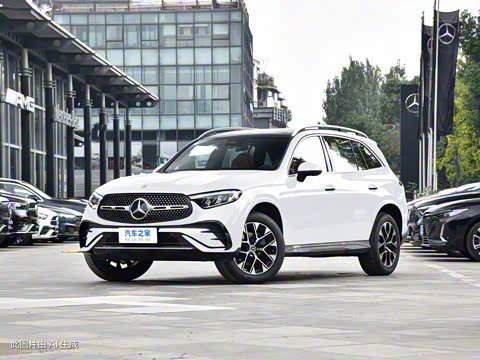 2024��  �Ŀ� GLC 260 L 4MATIC ������ 5��