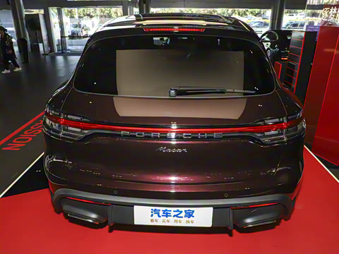 2025�� Macan 2.0T ���ΰ�