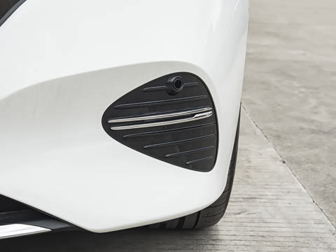 2024�� �Ŀ� E 300 L ʱ����