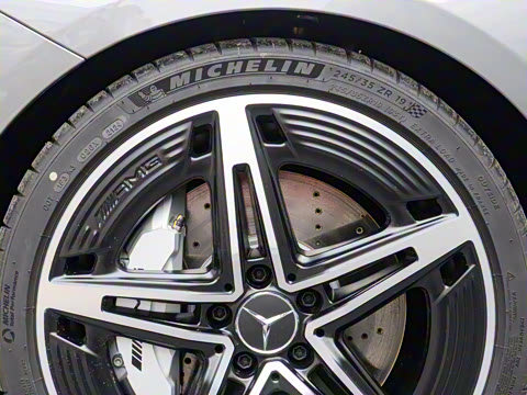 2025�� AMG CLA 35 4MATIC