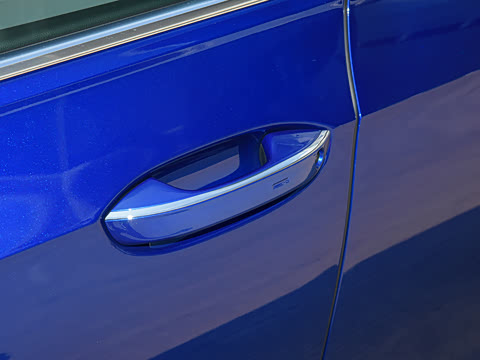 2025�� 300TSI R-Line