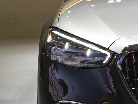 2025�� �Ŀ� S 680 4MATIC ��ҹ��