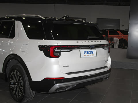 2024��  2.3T EcoBoost �����ѽ�� 7��