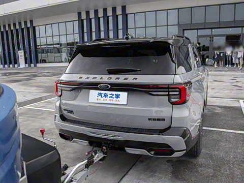 2024�� 2.3T EcoBoost �����۷�� 7��