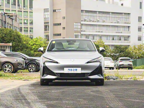 2025�� 560PRO 185kW