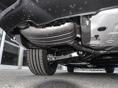 2025�� 200���������� 40 TFSI ����������