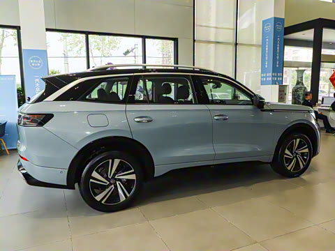 2024�� �Ŀ� 380TSI ����R-LineѲ�� ������